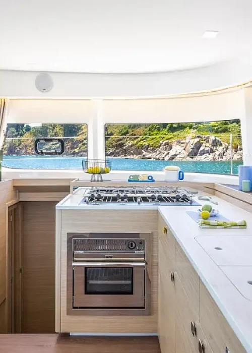 17675391603004863_Galley
