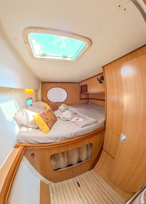 Kaya Catamaran double plus single on bow