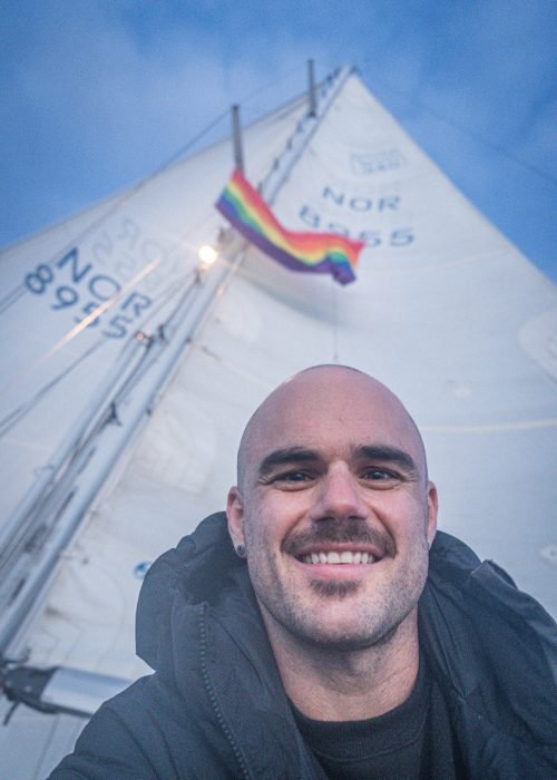 captain-selfie-sail