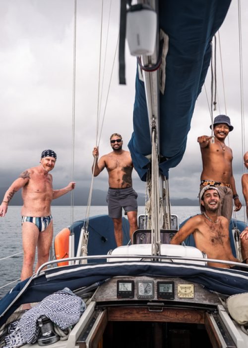 crew-on-bow